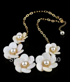 Nové Štýly 2013Fashion Šperky Bieleho Plášťa Kvety Očarujúce Náhrdelník s Príveskom