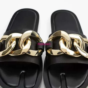 2020 Nové Dámske Šľapky a Sandále Čierne Kovové Reťaze Vyzdobený Byt Sandále RA Split Prst Ženy Listov ROVNAKÝ Dizajn ZAR Topánky