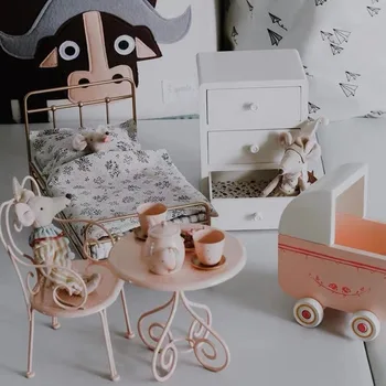 2020 Nový štýl metal konferenčný stolík bábika bjd kuchynský stôl stoličky, nábytok detské dom hračka príslušenstvo
