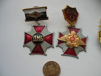 2pieces/set Sovietskeho zväzu Rusko medaila Odznak