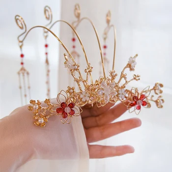 2020 Nové Čínske Tradičné Doplnky do Vlasov pre Ženy Vyrezávané Kovové Nevesta Šperky s Strapec Retro Koruny Svadobné pokrývku hlavy