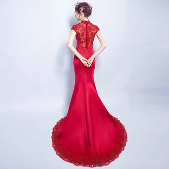 Plus veľkosť cheongsam čínsky štýl tradičné výšivky 2017 ženy dlho čipky červenej svadobné qipao šaty vysokej kvality morská víla