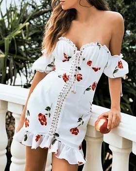 2020 Čipky Bez Ramienok Ramena Sexy Šaty, Krátky Rukáv Dovolenku Kvetinový Tlač Prehrabať Plážové Šaty Biele Ženy Letné Šaty