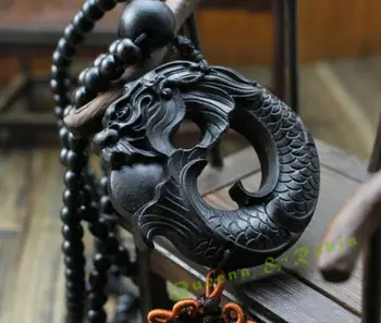 Black Wood Carving Čínsky Fengshui Dragon Socha Modlitba Korálky Auto Prívesok