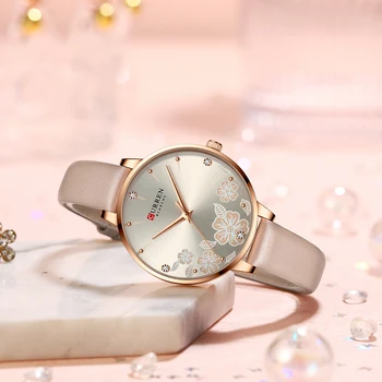 CURREN Žena Sledovať 2020 Luxusné Elegantné Dámske náramkové hodinky Quartz s Koženými NOVÉ Očarujúce Design Žena Hodiny