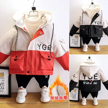 Chlapec je bavlnená bunda 2020 zimné nových kórejských detí šitie písmeno veľké vrecko prešívaná bunda s Kapucňou panel zákopy srsti