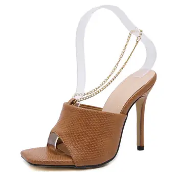 2020 Módne ženy letné sandále pošmyknúť na vysoké podpätky, topánky hada tlače kovové reťaze dámy sandále štvorcové prst strany topánky