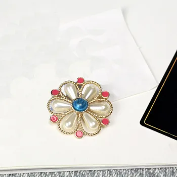 Očarujúce Drahokamu Pearl Flower Brošňa Pre Ženy Hidžáb Šatku Klip Sveter Broches Kabát Šaty Pin Svadobné Šperky
