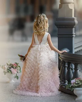 Dobre Navrhnutý Viazané Tylu Princezná Šaty Na Zákazku Kvetina Dievča Šaty Pre Svadobné Nové Dlhý Sprievod Plášte Pre Elegantný Princezná