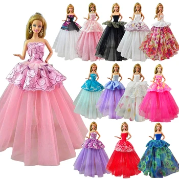 Móda Ručné 7 položiek /veľa Náhodných Bábiky, Príslušenstvo Hračky Princess Party šaty Objekty Pre Barbie Obväzu Hra Dievča DIY Prítomný