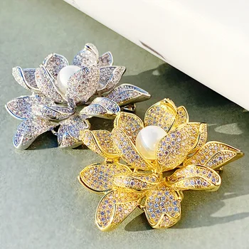 Krásny Luxusný Zirkón Lotosový Kvet Drahokamu Brošňa Pin Elegantné Crystal Pearl Brošňa pre Ženy Zimný Kabát Corsage Šperky