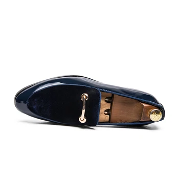 QIUBOSS Pánske Šaty Topánky Britskej Módy Mužov Formálne Topánky Kožené Čierne Modré Slip-On Business Svadobné Plus Veľkosť Jednoduchý Štýl