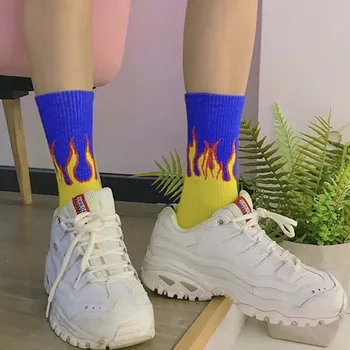 11 BYBB TMAVOM Unisex Streetwear Mens Oheň Ponožky Zábava Plameň Vzor Skateboard 2019 Hip Hop Muž Bavlnené Ponožky Hip Hop Dlhé Ponožky