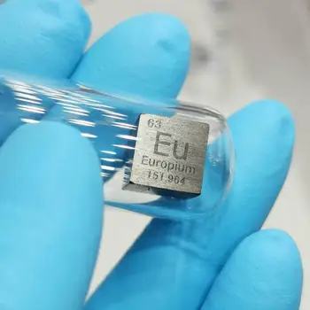 Europium Eú, Kov 10 mm Hustota Kocka 99.95% Čistého Skla Ampoule
