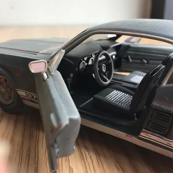 1:24 Vysokej simulácia 1967 FORD Mustang GT Urobiť staré vintage Diecast zliatiny Model auta, Hračky pre deti, darčeky