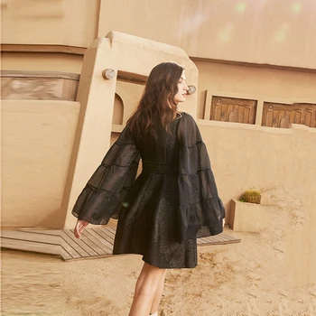 [EAM] Ženy Black Pohľadu Temperament Šaty Nové tvaru Dlhé Závoje Rukáv Loose Fit Módne Príliv Jar Jeseň 2021 1DA637