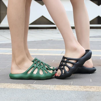 2020 nové pánske sandále módne bežné otvor papuče krytý ženy sandále kvalitné gumené plastové pohodlné pár modelov 35-45